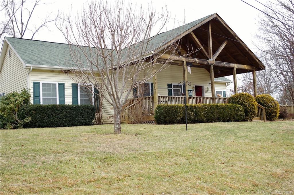 274 White Oak Circle Burnsville NC 28714