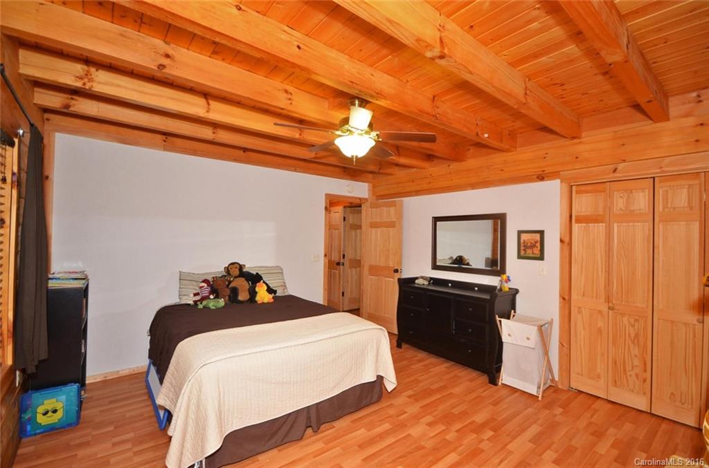 162 Mcdaris Cove Road Weaverville NC 28787