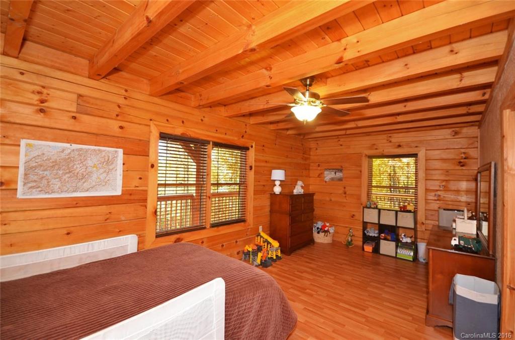 162 Mcdaris Cove Road Weaverville NC 28787