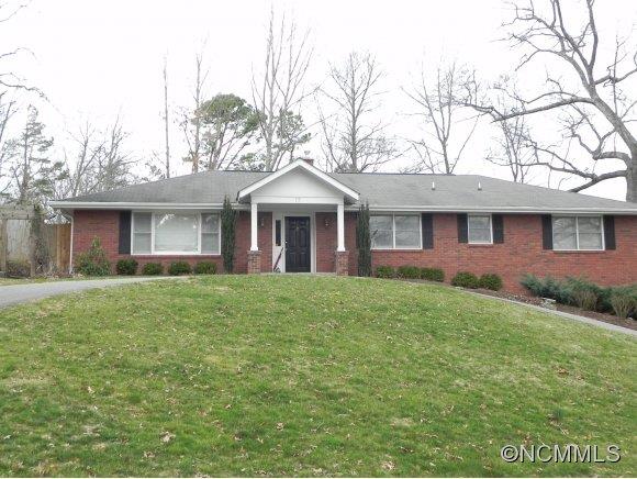 17 Sareva Place Asheville NC 28804