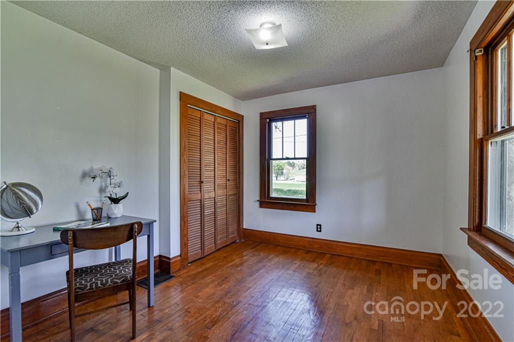 28 Brooks Branch Road Leicester NC 28748