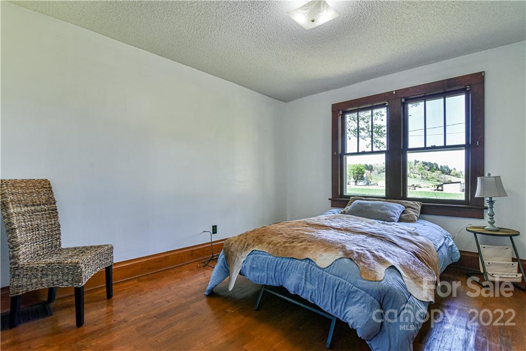 28 Brooks Branch Road Leicester NC 28748