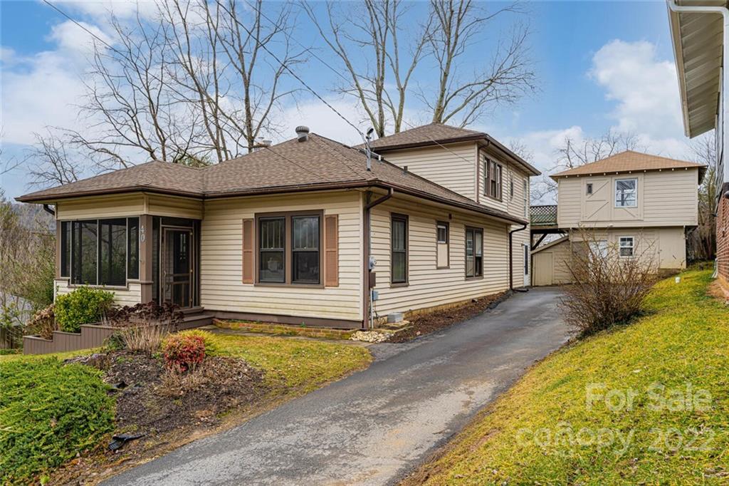 40 Larchmont Road Asheville NC 28804