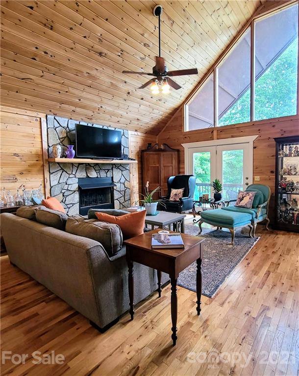 693 Blackberry Ridge Road Burnsville NC 28714