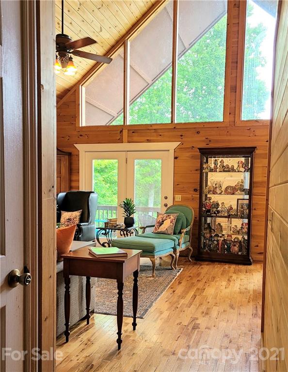 693 Blackberry Ridge Road Burnsville NC 28714