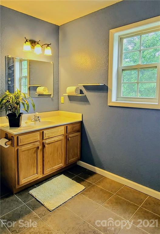 693 Blackberry Ridge Road Burnsville NC 28714