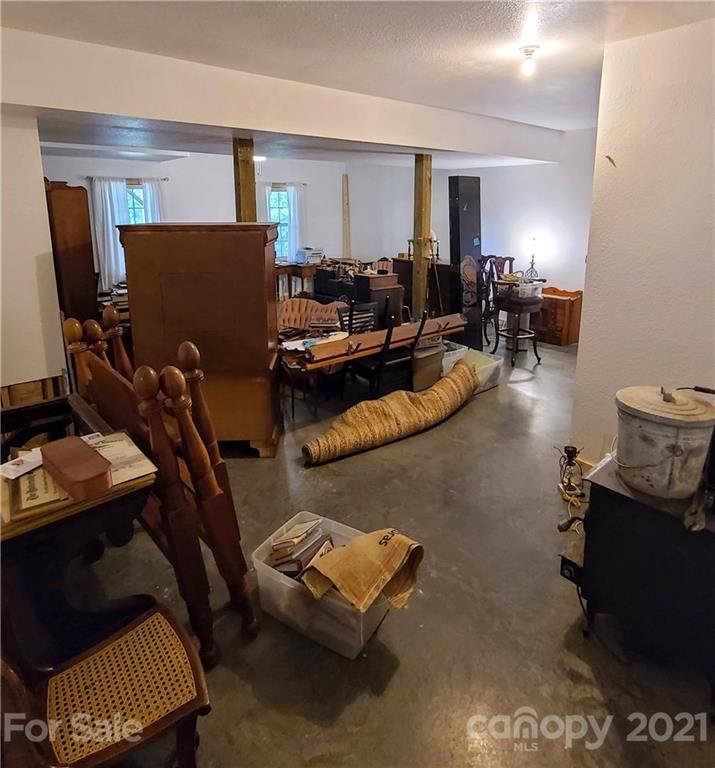 693 Blackberry Ridge Road Burnsville NC 28714