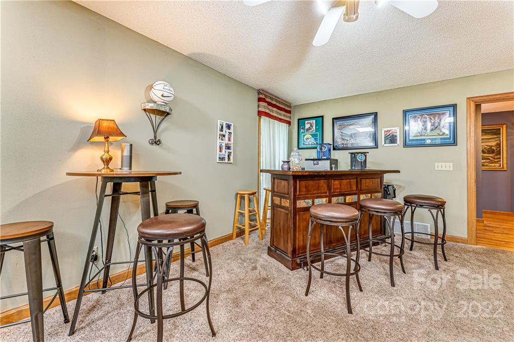 22 Barclay Road Candler NC 28715