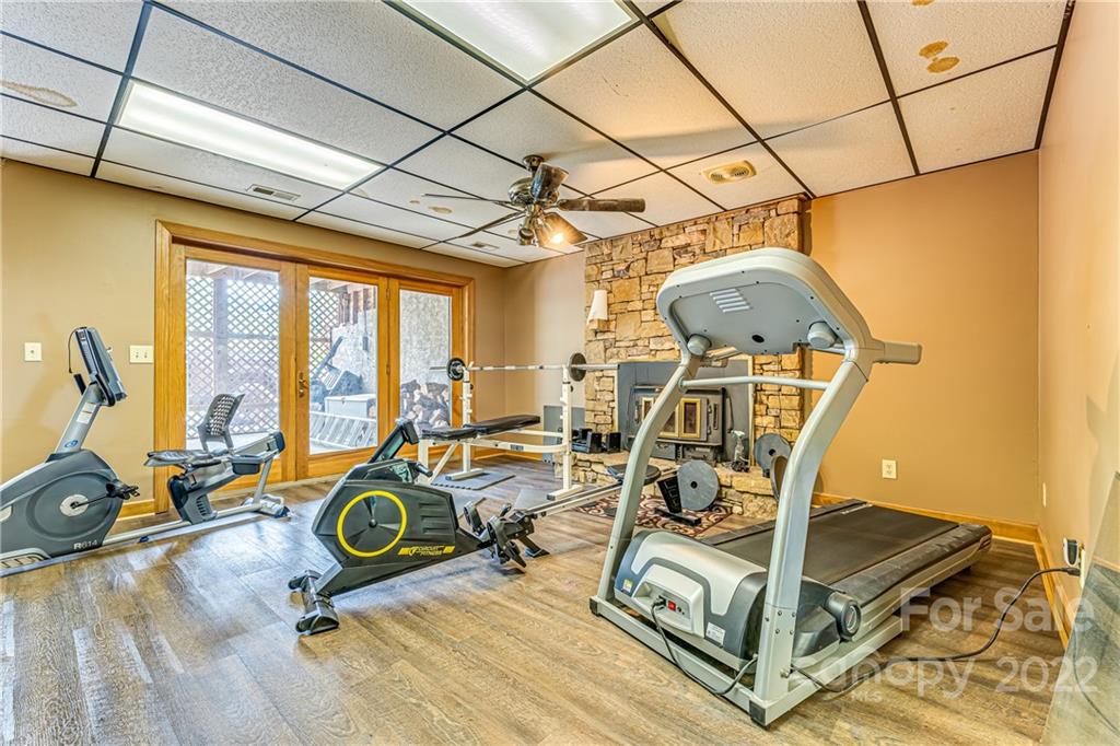 22 Barclay Road Candler NC 28715