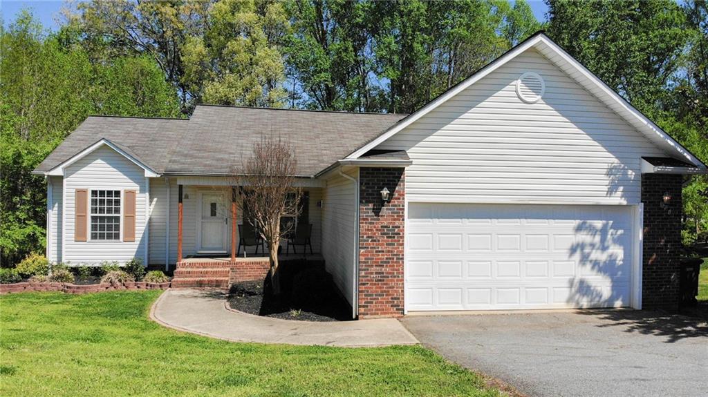 816 Constitution Avenue Newton NC 28658