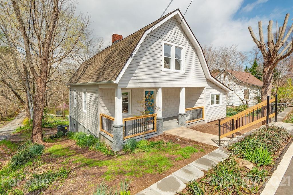 9 North Street Weaverville NC 28787