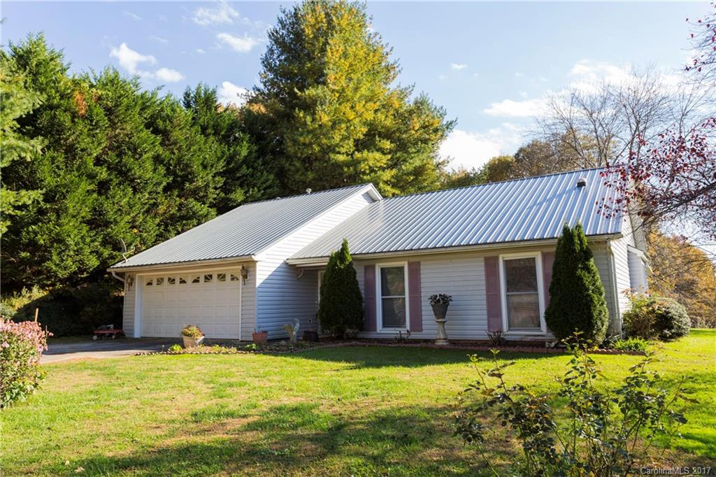7 Trappers Run Drive Asheville NC 28805