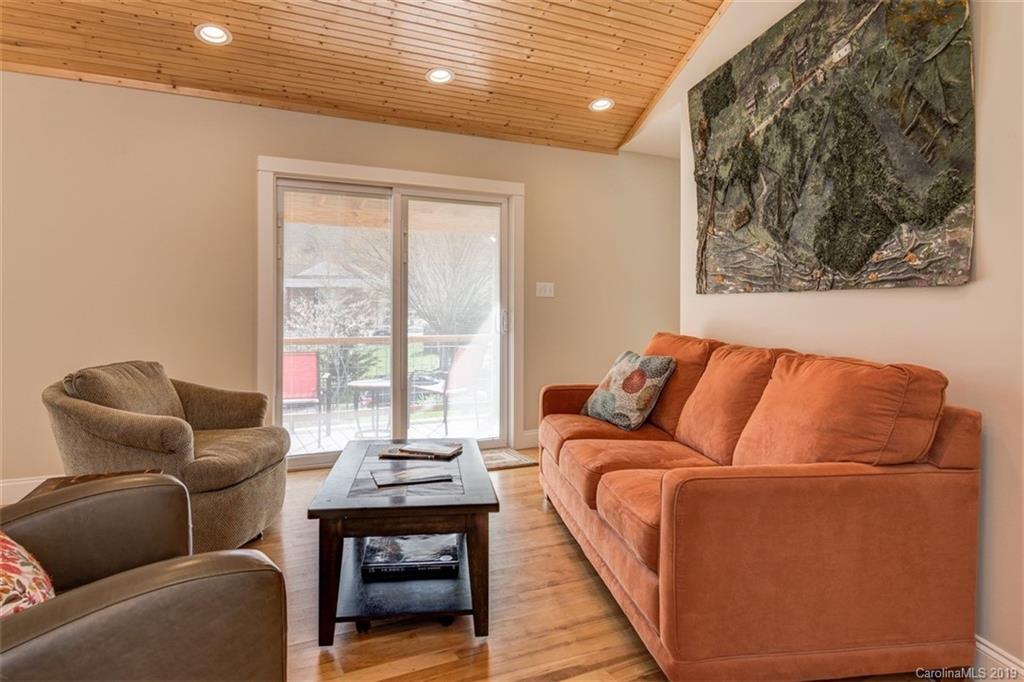 21 Crescent Street Asheville NC 28801
