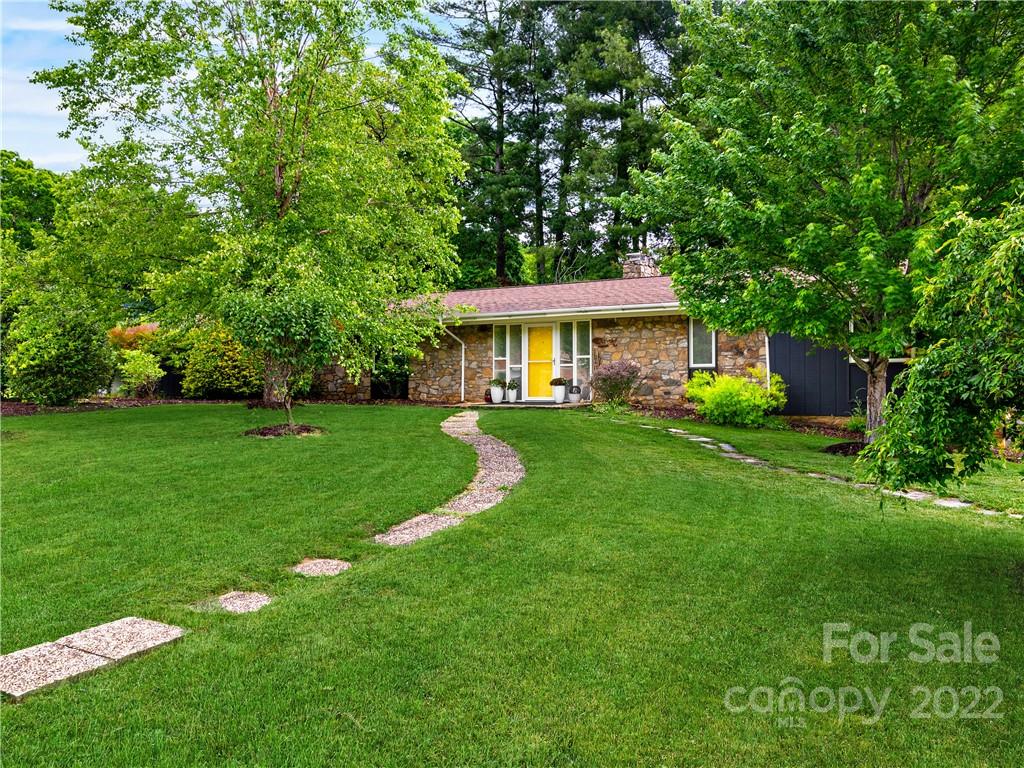 4 Braddock Way Asheville NC 28803