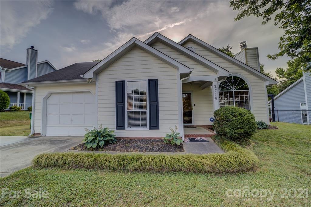 2714 Haversham Court Charlotte NC 28216