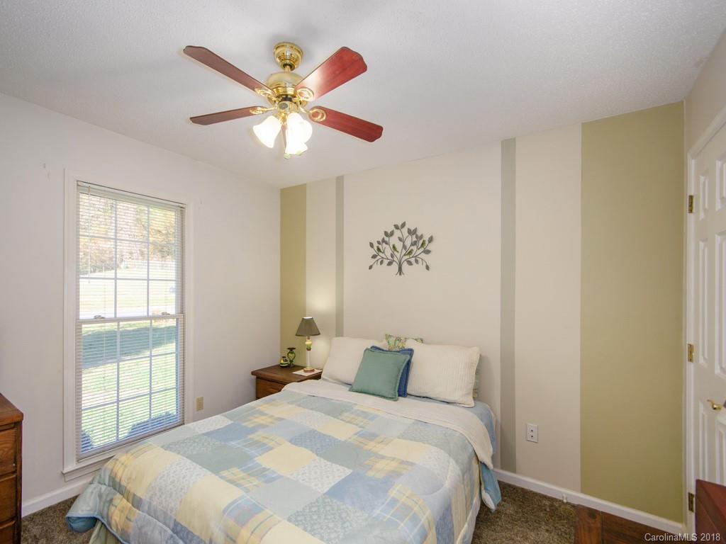 2 Primrose Lane Asheville NC 28805