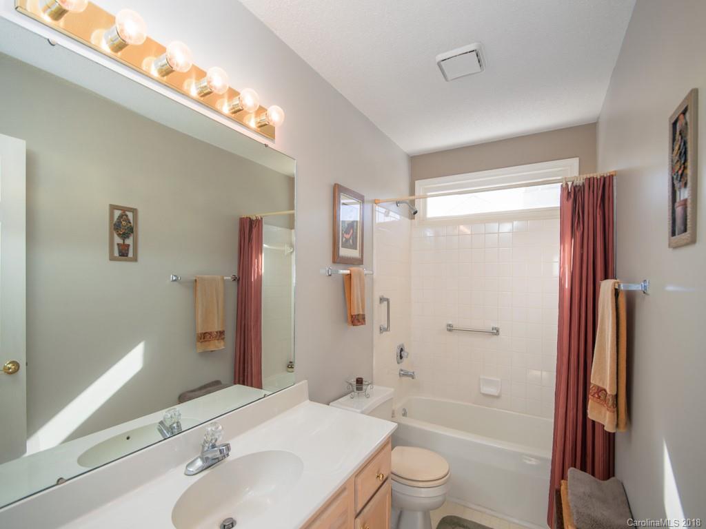 2 Primrose Lane Asheville NC 28805