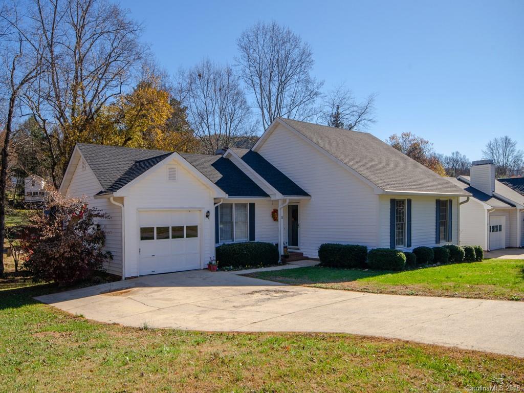 2 Primrose Lane Asheville NC 28805
