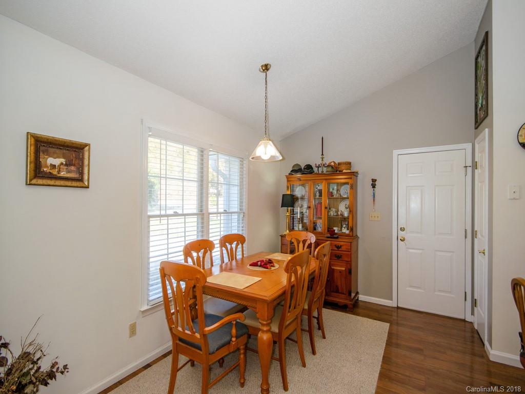 2 Primrose Lane Asheville NC 28805