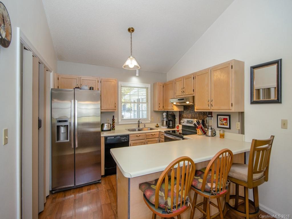 2 Primrose Lane Asheville NC 28805