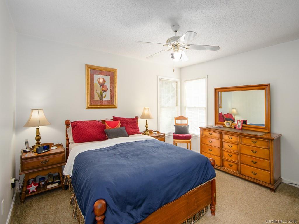 2 Primrose Lane Asheville NC 28805