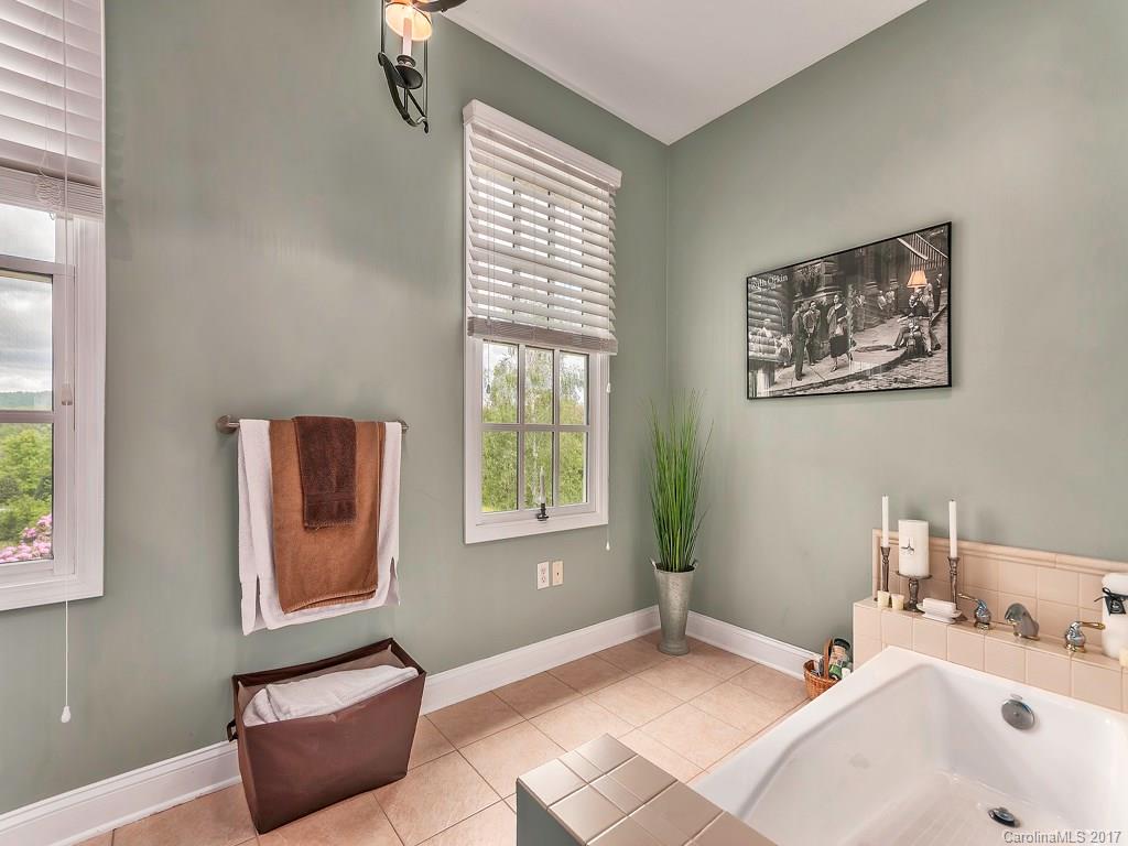 109 S Mitchell Lane Fletcher NC 28732