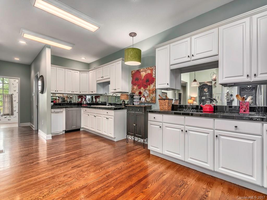 109 S Mitchell Lane Fletcher NC 28732