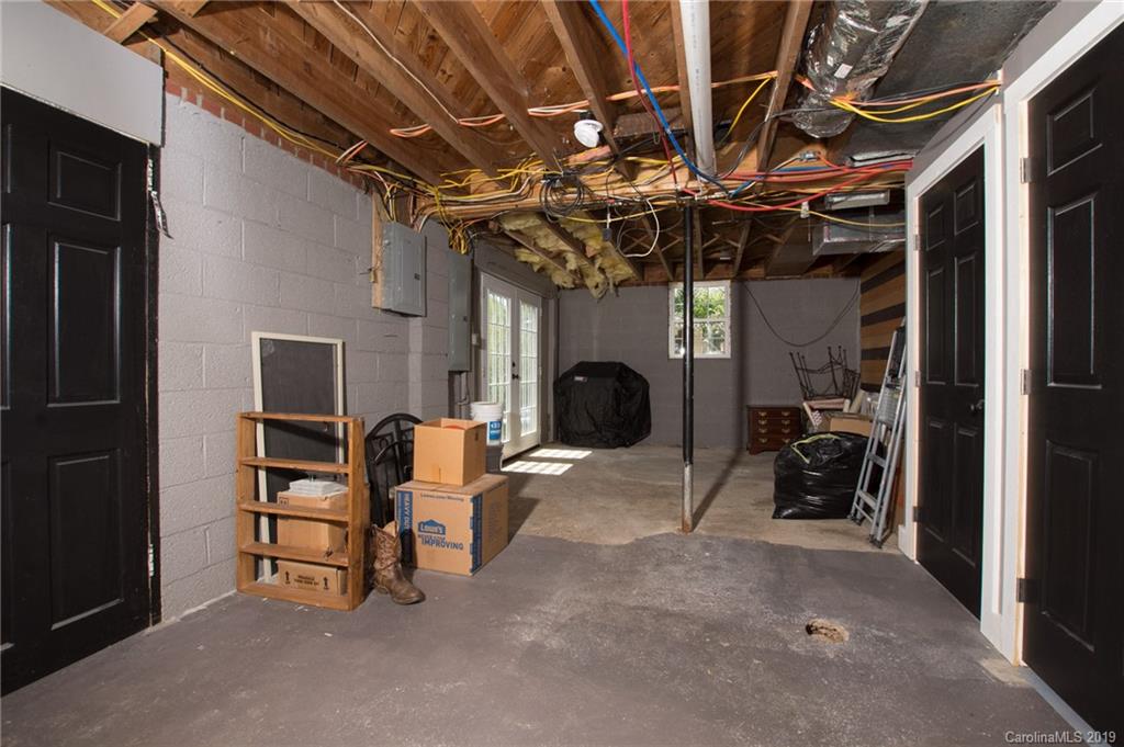 763 Asbury Road Candler NC 28715