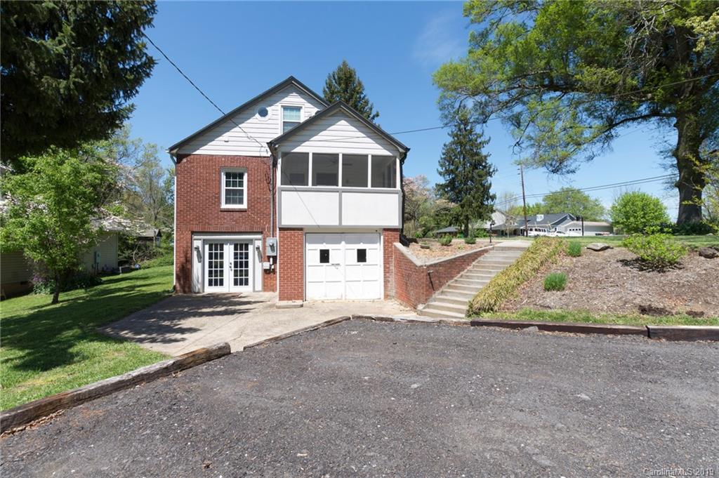 763 Asbury Road Candler NC 28715