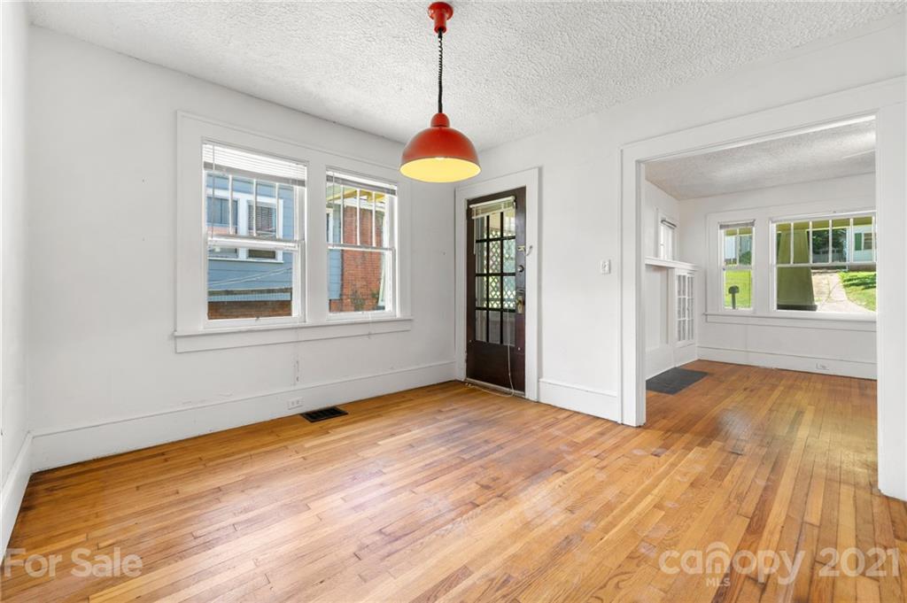 34 Harvard Place Asheville NC 28806