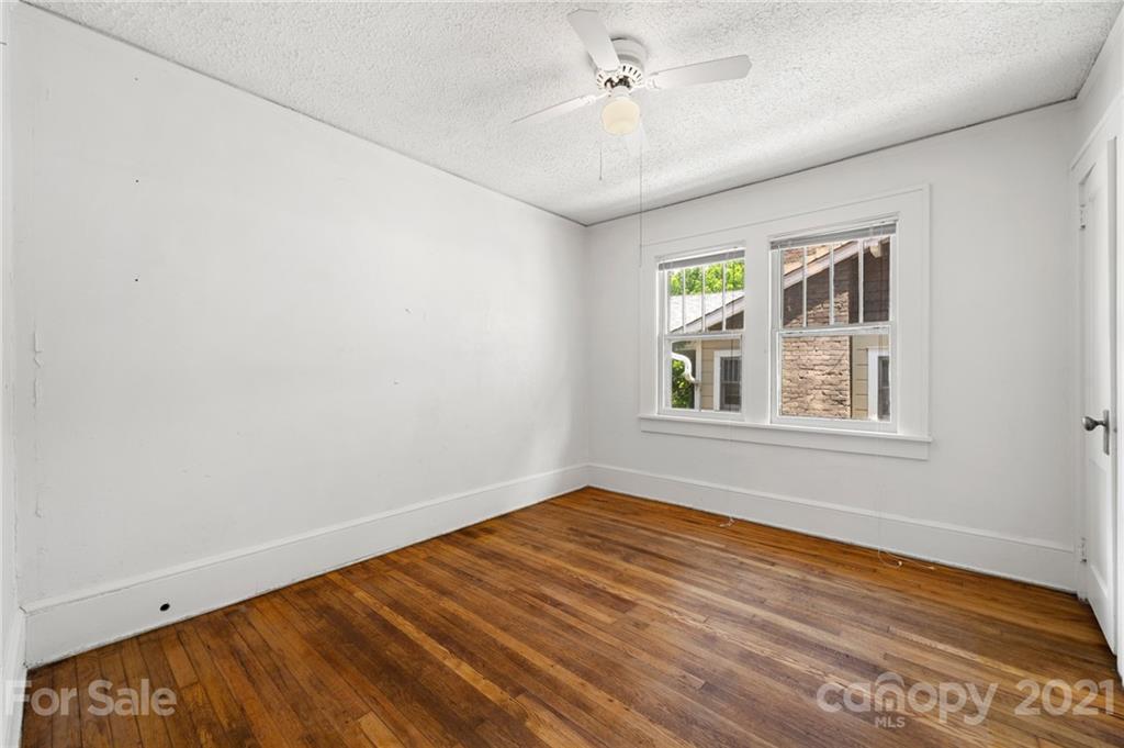 34 Harvard Place Asheville NC 28806
