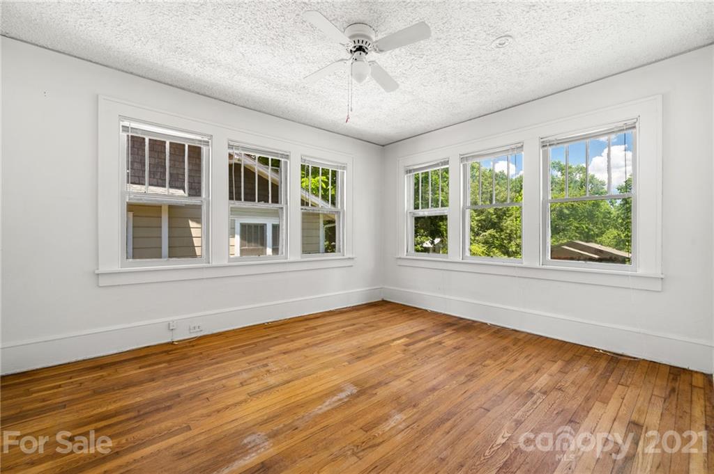 34 Harvard Place Asheville NC 28806