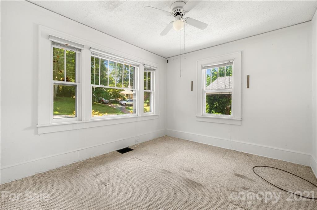 34 Harvard Place Asheville NC 28806