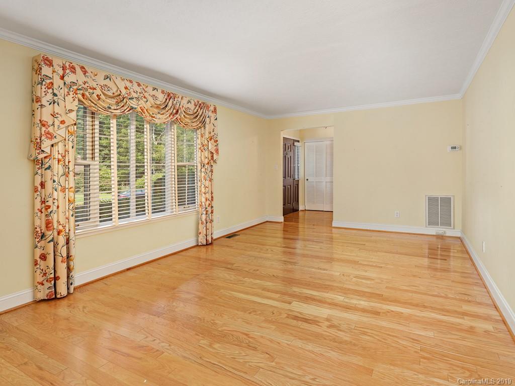 11 Springside Park Asheville NC 28803