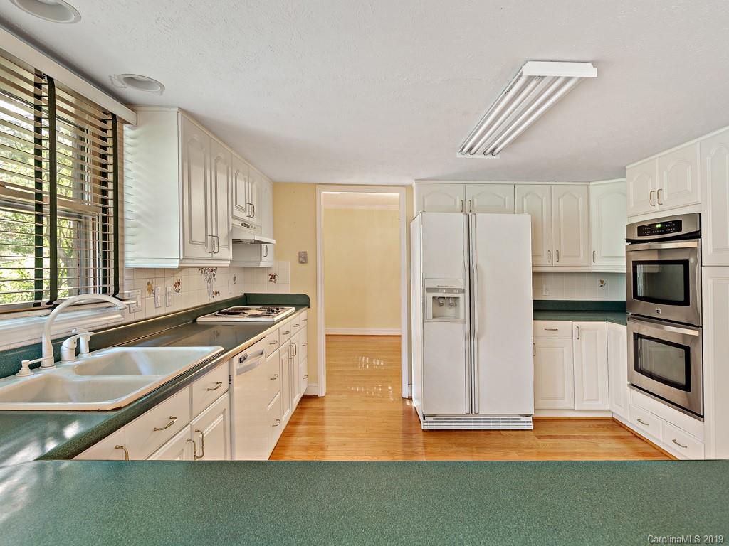 11 Springside Park Asheville NC 28803
