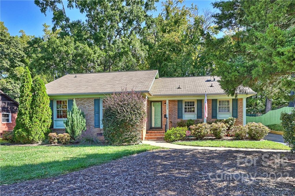 1939 Edgewater Drive Charlotte NC 28210
