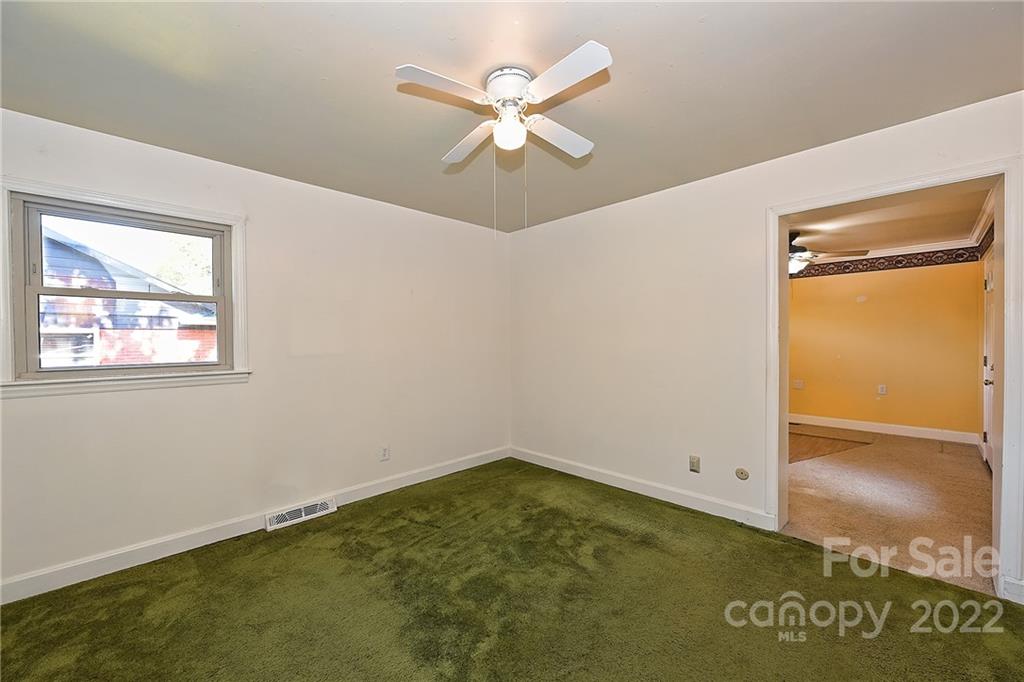 1939 Edgewater Drive Charlotte NC 28210