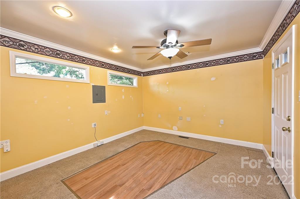 1939 Edgewater Drive Charlotte NC 28210