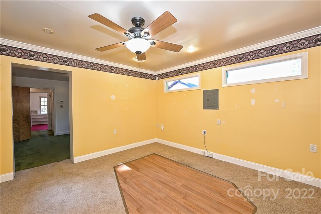 1939 Edgewater Drive Charlotte NC 28210