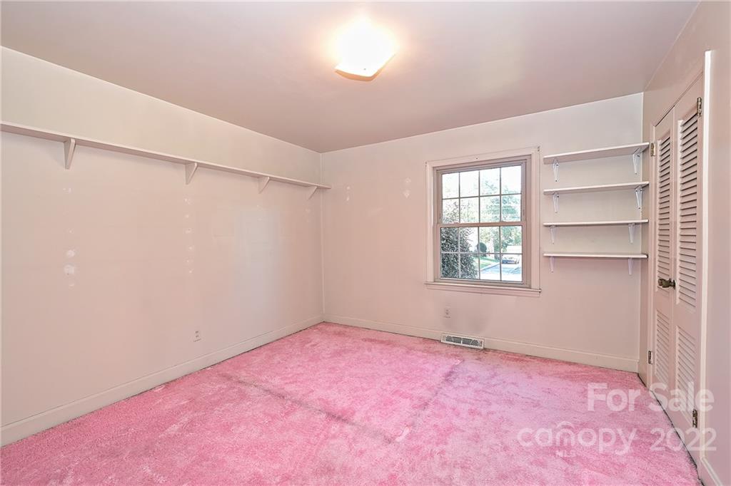 1939 Edgewater Drive Charlotte NC 28210