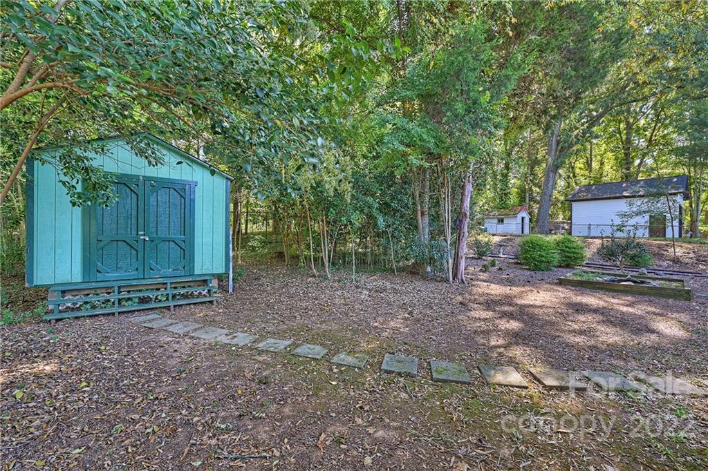 1939 Edgewater Drive Charlotte NC 28210