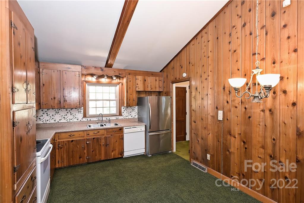 1939 Edgewater Drive Charlotte NC 28210
