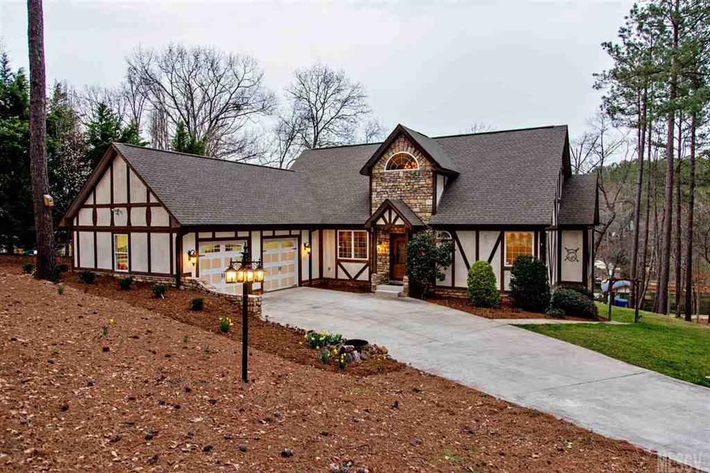 1364 Misty Lane Hickory NC 28601