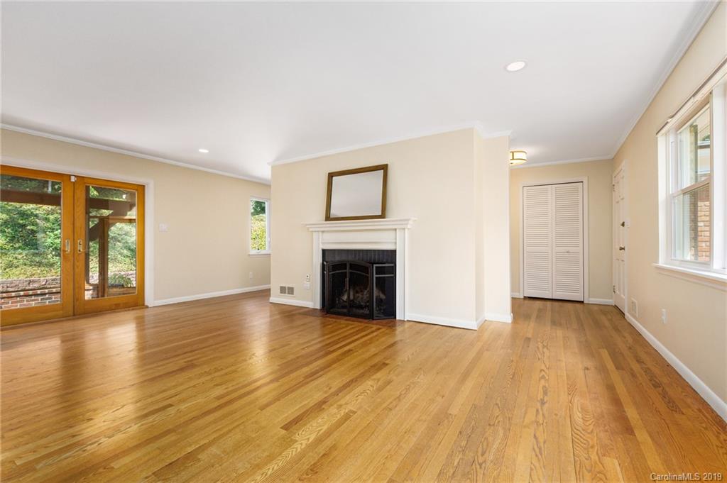 18 Maplewood Road Asheville NC 28804