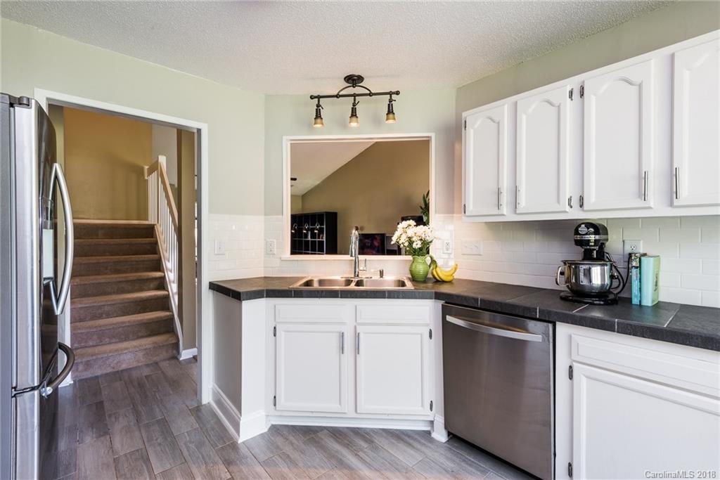 9101 Merlot Lane Charlotte NC 28269