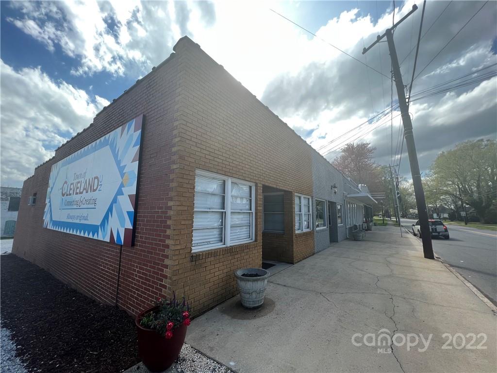 101 W Main Street Cleveland NC 27013