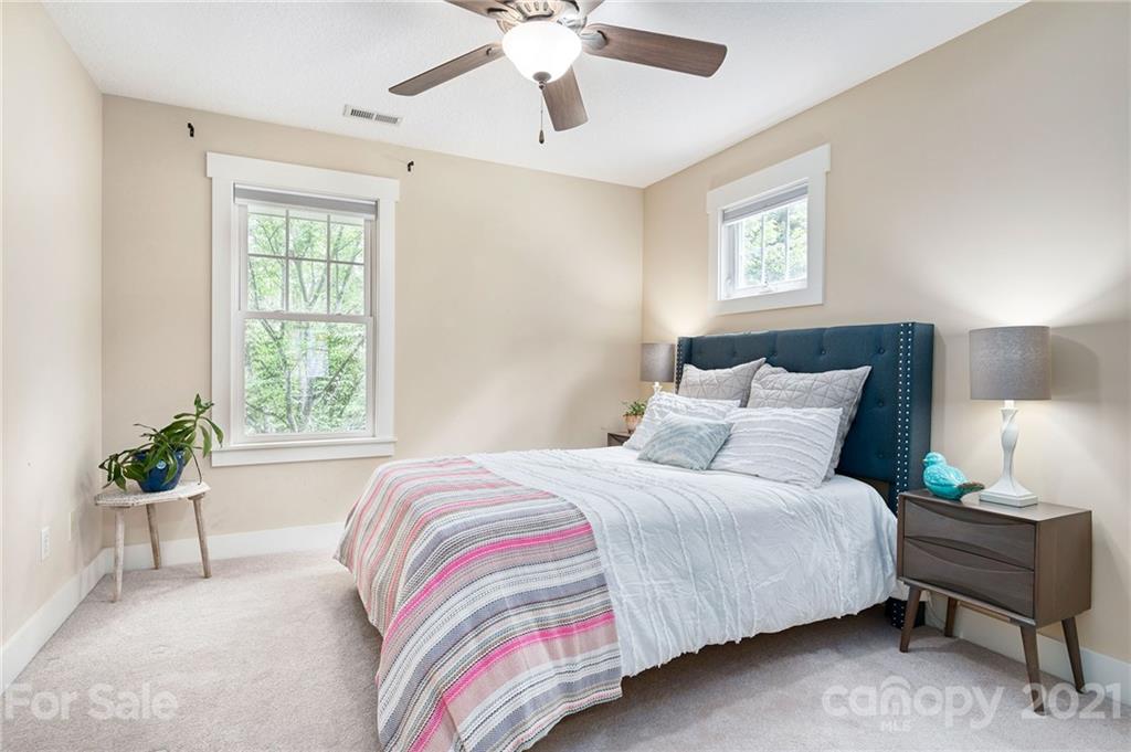 53 Craftsman Circle Asheville NC 28805