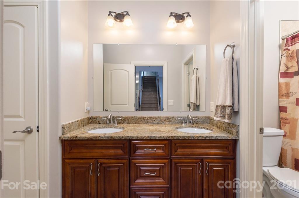 123 S Willow Brook Drive Asheville NC 28806