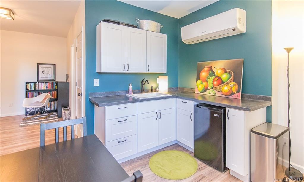 103 Paper Birch Avenue Asheville NC 28806