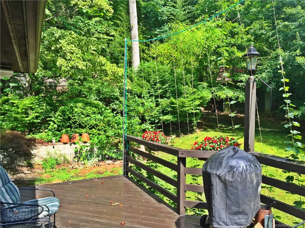 17 Bee Ridge Road Asheville NC 28803